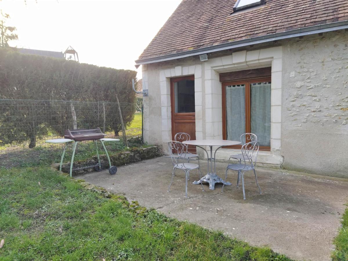 Gite Du Vieux Cedre Ecueille Exterior foto